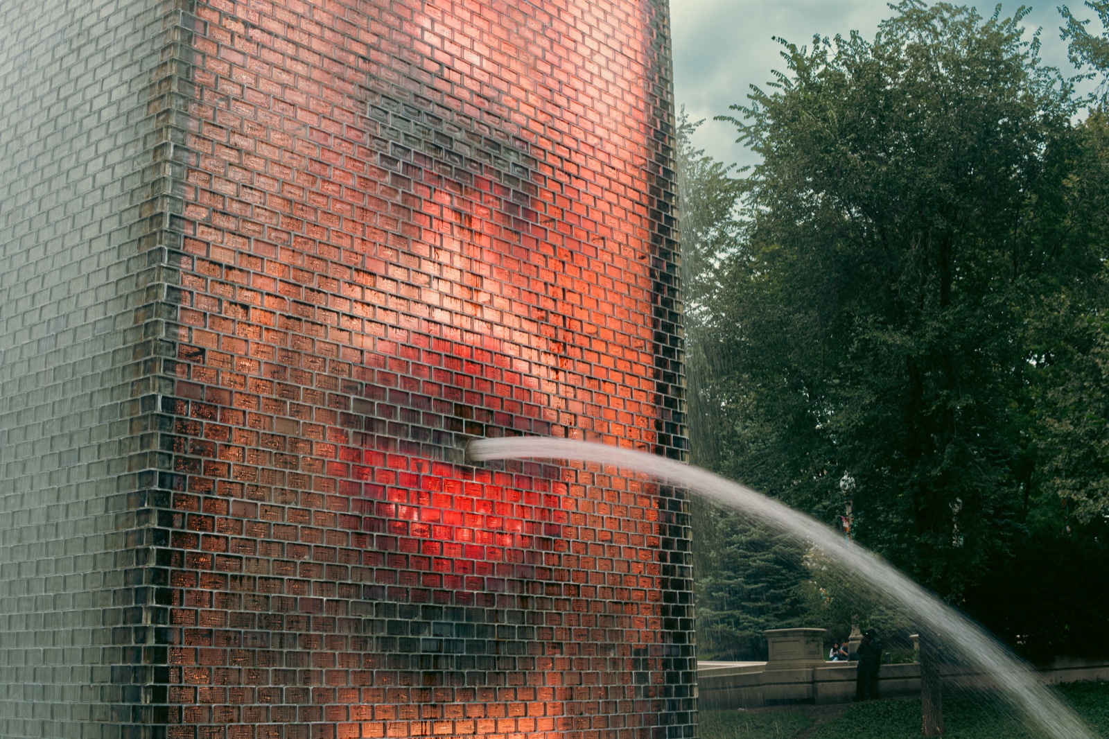 A face projected on the Crown Fountain, Chicago
